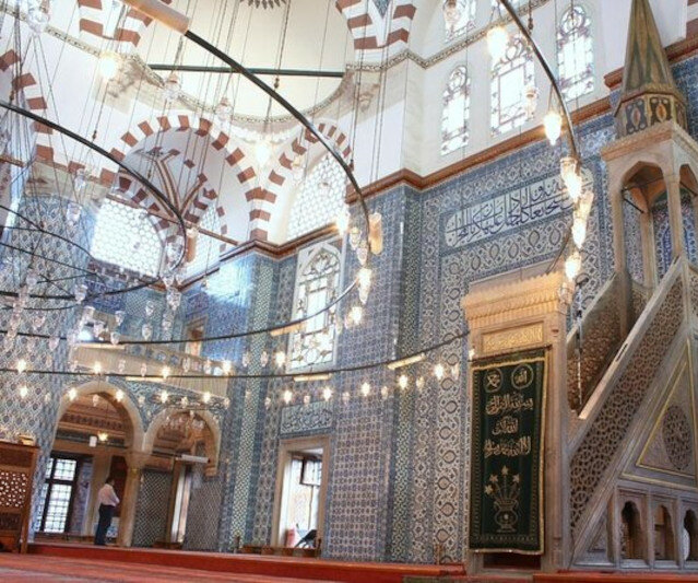 Rustem pasha Mosque - viator.com